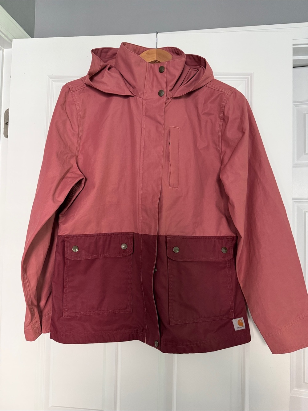 Carhartt Two-Tone Rose and Burgundy Women’s Hooded Lightweight Jacket Small 4/6